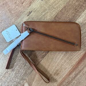 Free People Distressed Brown Vegan Leather Zippered Wristlet Wallet Brand new